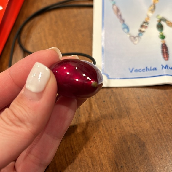 Red Glass Heart Necklace - Picture 3 of 6